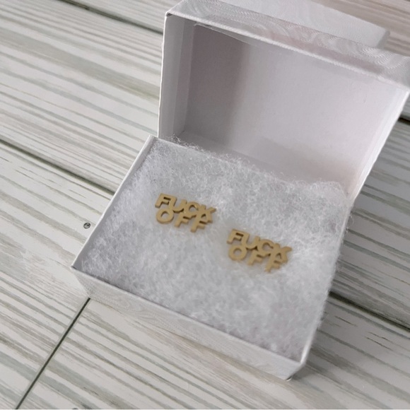 Jewelry - Personal message earrings, NWT